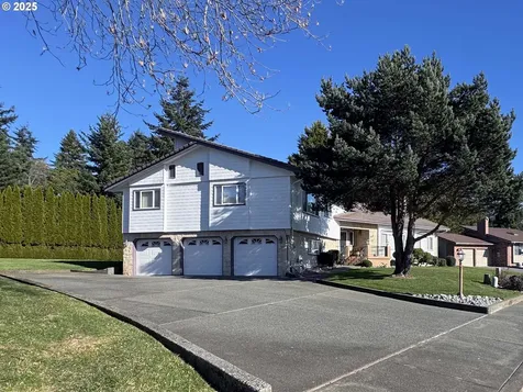 839 Brookhaven Drive Brookings OR 97415