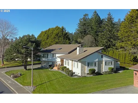 839 Brookhaven Drive Brookings OR 97415