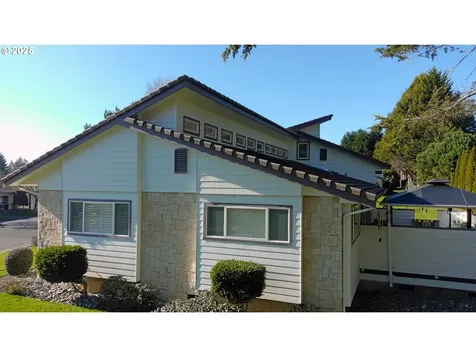 839 Brookhaven Drive Brookings OR 97415