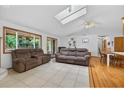 9306 NE 147th Avenue Vancouver WA 98682