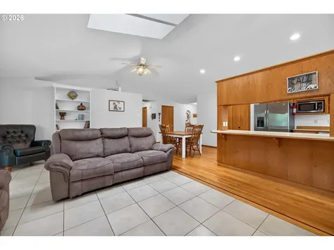 9306 NE 147th Avenue Vancouver WA 98682