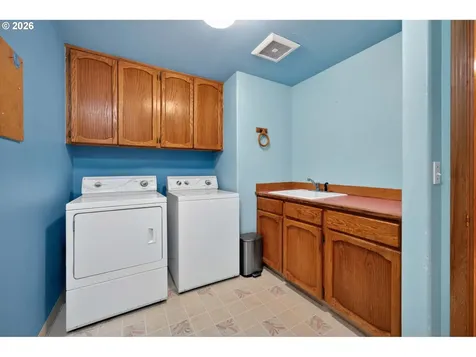 9306 NE 147th Avenue Vancouver WA 98682