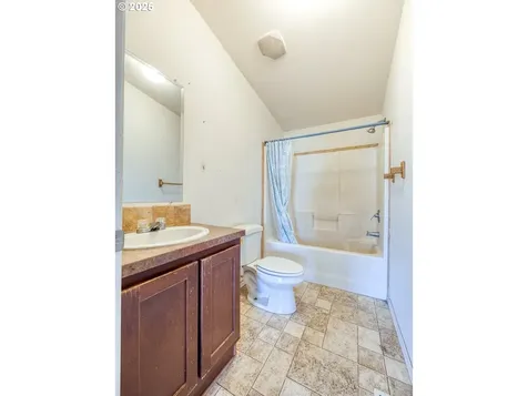 1904 Logan Street Klamath Falls OR 97603