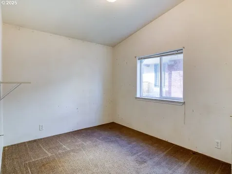 1904 Logan Street Klamath Falls OR 97603
