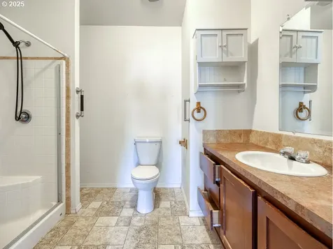 1904 Logan Street Klamath Falls OR 97603