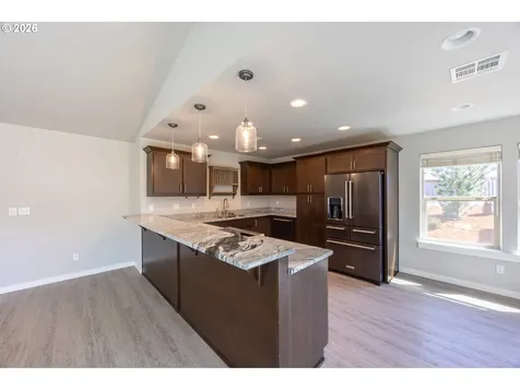 160 Braxton Court Roseburg OR 97471