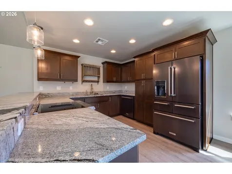 160 Braxton Court Roseburg OR 97471