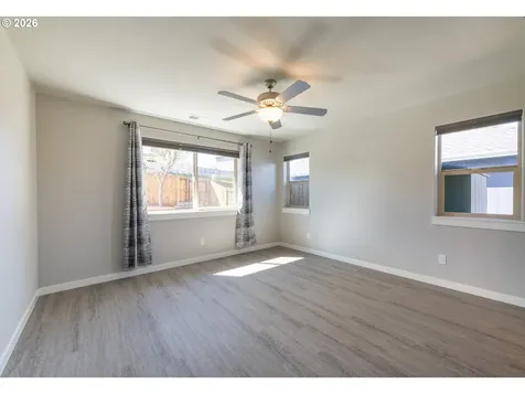 160 Braxton Court Roseburg OR 97471