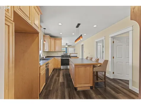 1228 Spruce Street Myrtle Point OR 97458