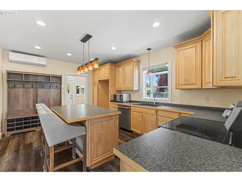 1228 Spruce Street Myrtle Point OR 97458