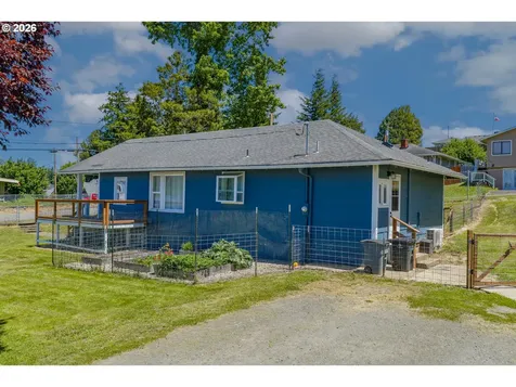 1228 Spruce Street Myrtle Point OR 97458