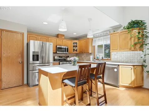 276 SE 8th Avenue Canby OR 97013