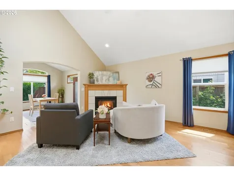 276 SE 8th Avenue Canby OR 97013