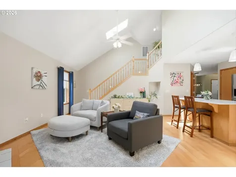 276 SE 8th Avenue Canby OR 97013