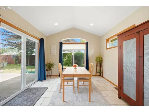276 SE 8th Avenue Canby OR 97013