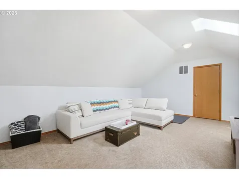 276 SE 8th Avenue Canby OR 97013