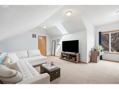 276 SE 8th Avenue Canby OR 97013