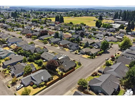 276 SE 8th Avenue Canby OR 97013