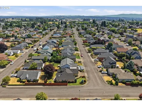276 SE 8th Avenue Canby OR 97013