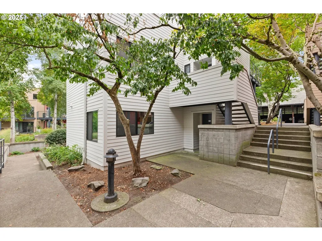 810 NW Naito Parkway Portland OR 97209