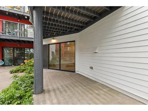810 NW Naito Parkway Portland OR 97209