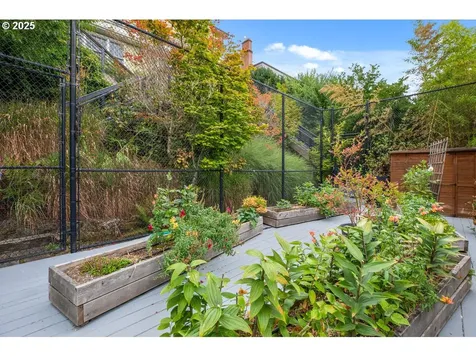 2677 NW Westover Road Portland OR 97210