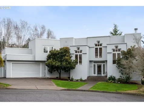 9230 NW Hopedale Court Portland OR 97229