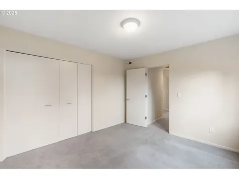 9230 NW Hopedale Court Portland OR 97229