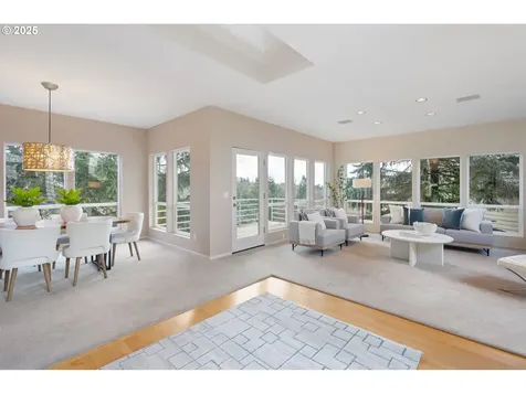 9230 NW Hopedale Court Portland OR 97229