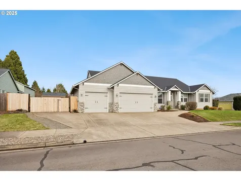 12124 Mccord Heights Court Oregon City OR 97045