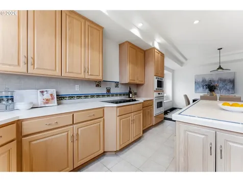 2680 E Mountain View Drive SE Albany OR 97322