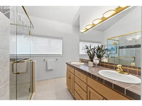 2680 E Mountain View Drive SE Albany OR 97322