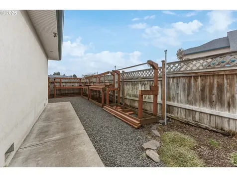 2680 E Mountain View Drive SE Albany OR 97322