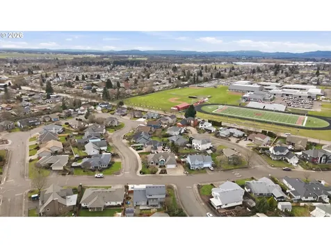 2680 E Mountain View Drive SE Albany OR 97322