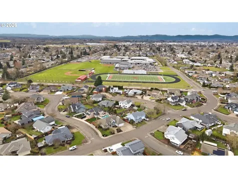 2680 E Mountain View Drive SE Albany OR 97322