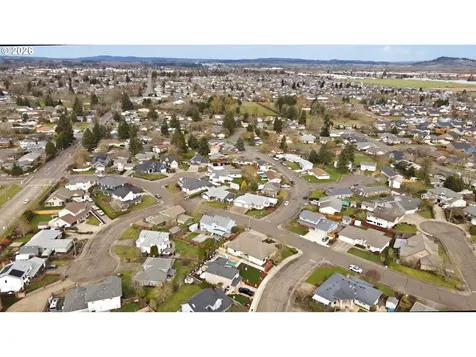 2680 E Mountain View Drive SE Albany OR 97322