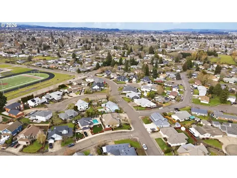 2680 E Mountain View Drive SE Albany OR 97322