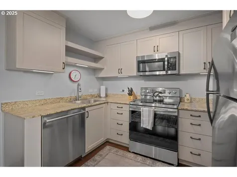 255 SW Harrison Street Portland OR 97201