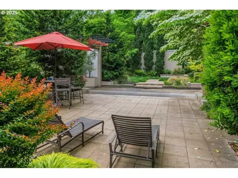 255 SW Harrison Street Portland OR 97201