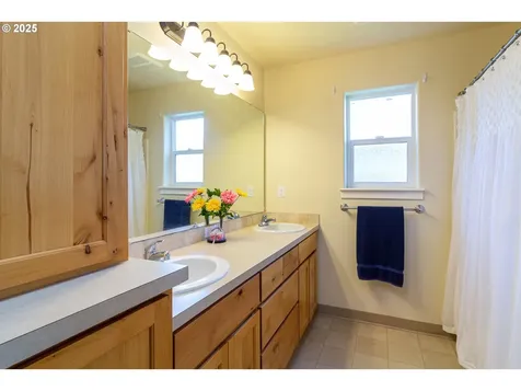 2260 NE 8th Street Hermiston OR 97838