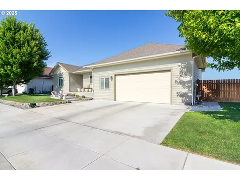 2260 NE 8th Street Hermiston OR 97838