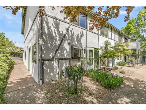 495 Chestnut Street Ashland OR 97520