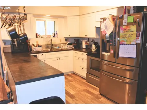 89301 Shore Crest Drive Florence OR 97439