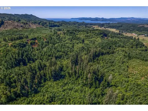 1 Eden Valley Road Rosburg WA 98643