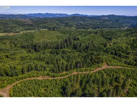 1 Eden Valley Road Rosburg WA 98643