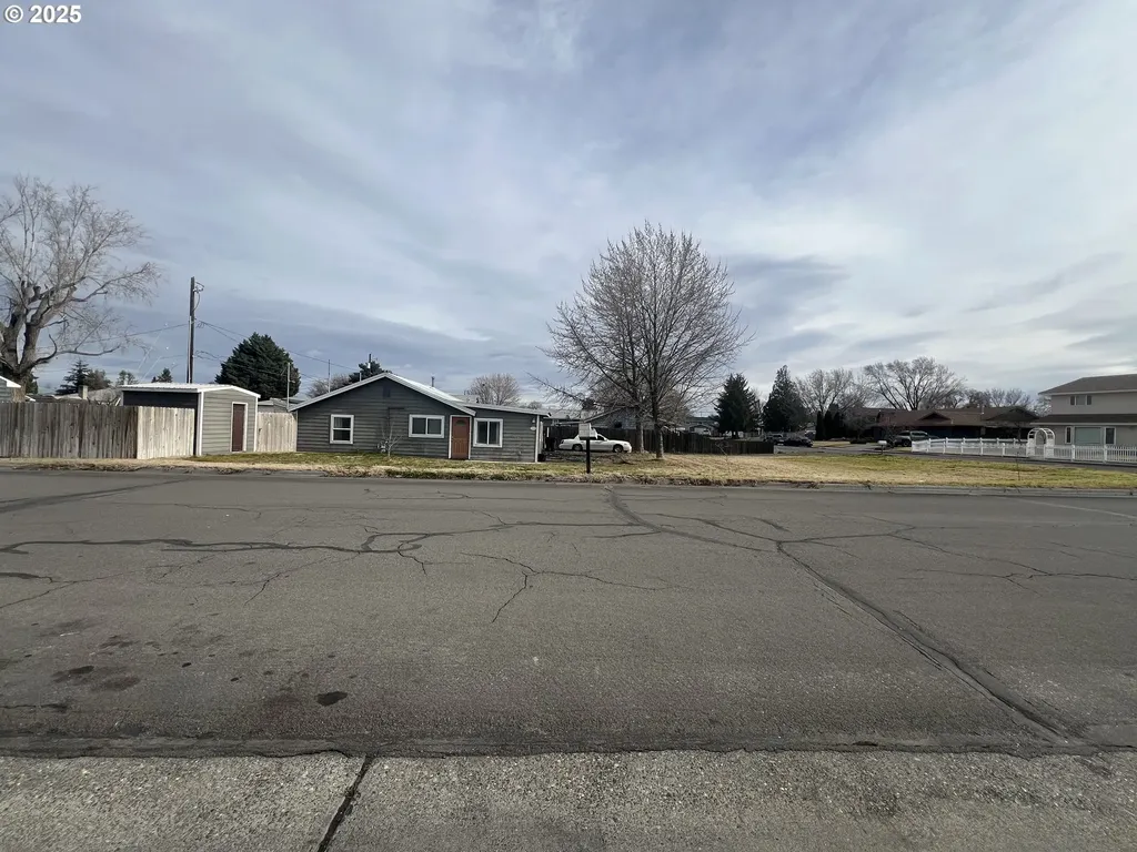 955 SW 10th Street Hermiston OR 97838