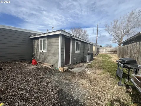 955 SW 10th Street Hermiston OR 97838