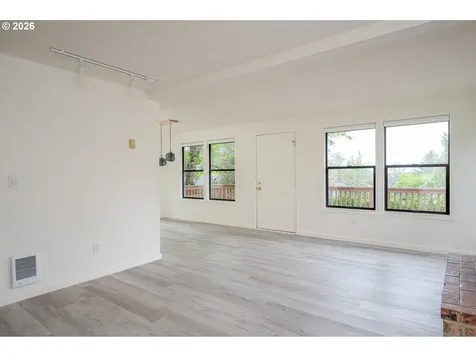 550 SE 58th Avenue Portland OR 97215