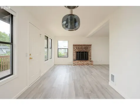 550 SE 58th Avenue Portland OR 97215