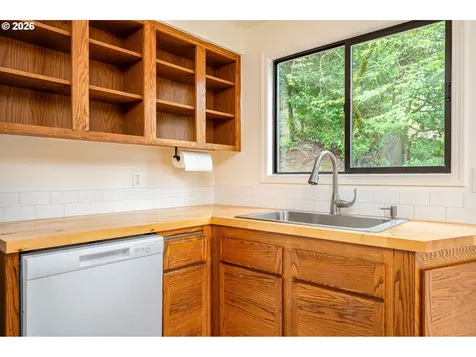 550 SE 58th Avenue Portland OR 97215
